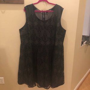 6th & Lane Size 28 Black Lace Dress
